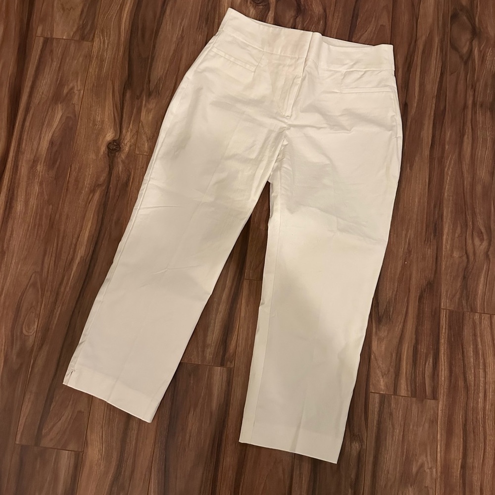 Ann Taylor White Cropped Straight-Leg Capris